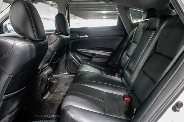 Thumbnail: 2015 Honda Crosstour - 12