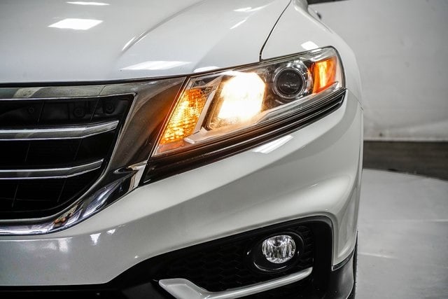 Thumbnail: 2015 Honda Crosstour - 21