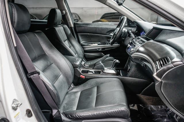 Thumbnail: 2015 Honda Crosstour - 10