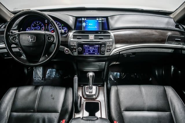 Thumbnail: 2015 Honda Crosstour - 2
