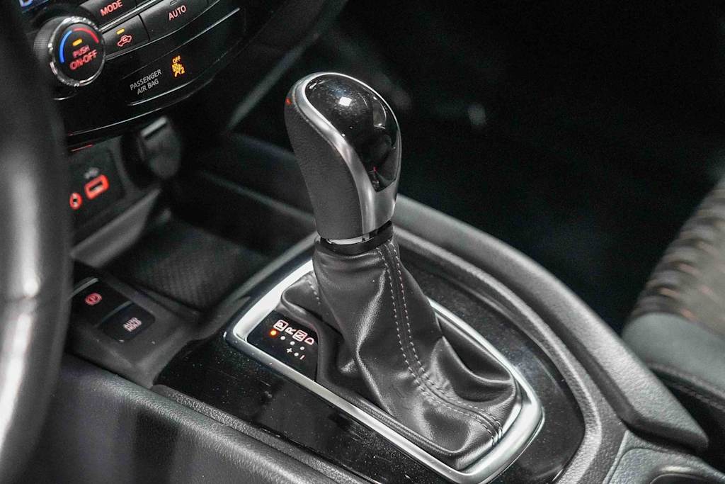 Thumbnail: 2019 Nissan Rogue - 13