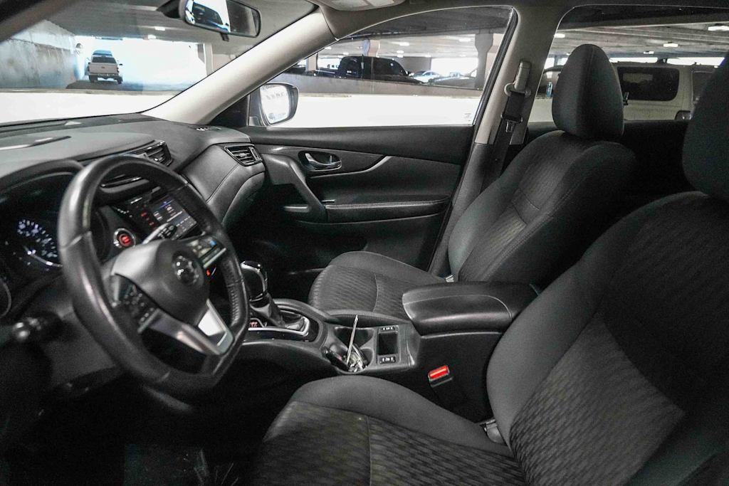 Thumbnail: 2019 Nissan Rogue - 10