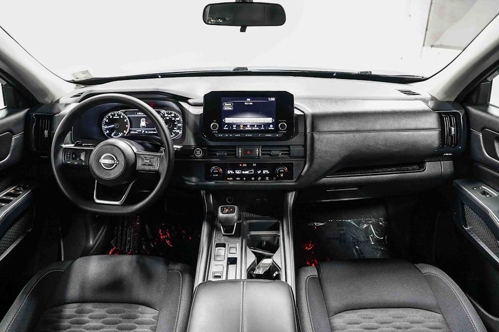 Thumbnail: 2024 Nissan Pathfinder - 2