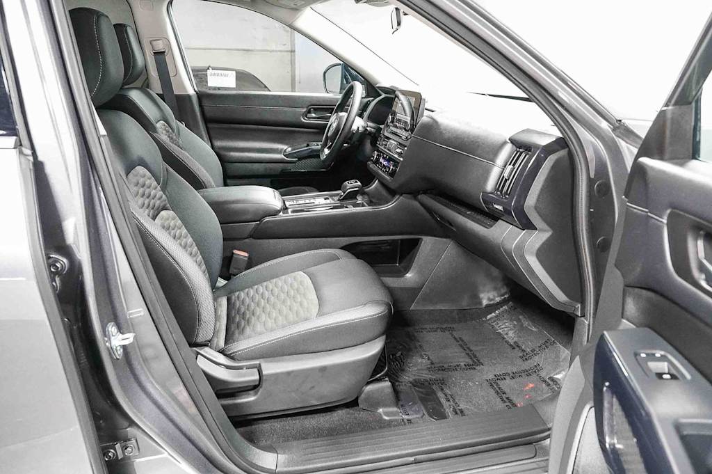 Thumbnail: 2024 Nissan Pathfinder - 9