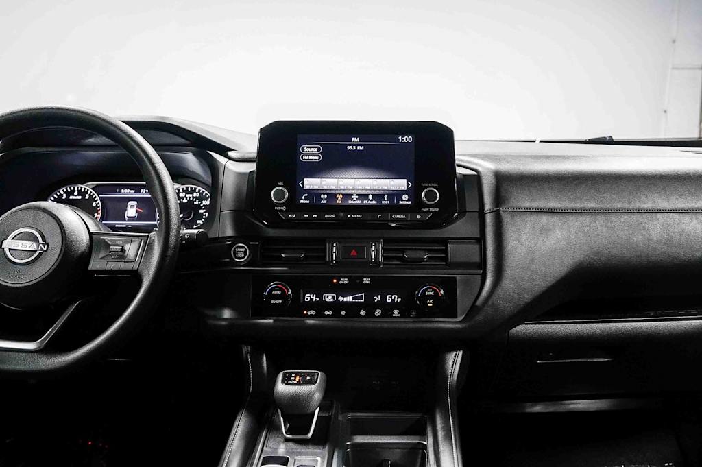 Thumbnail: 2024 Nissan Pathfinder - 8