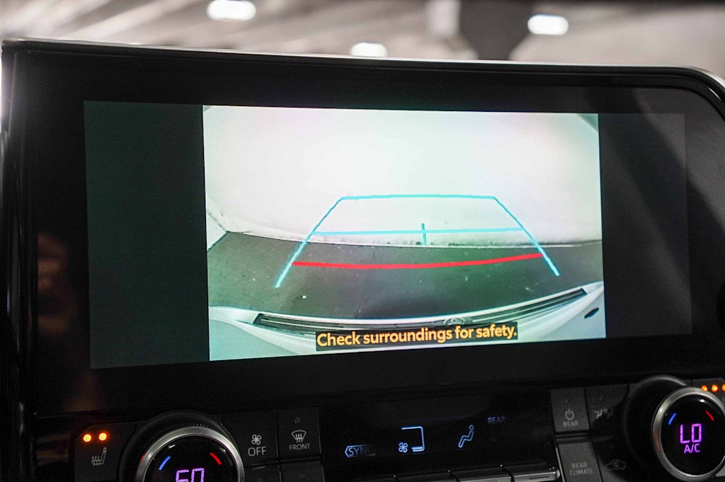 Thumbnail: 2023 Toyota Highlander - 25