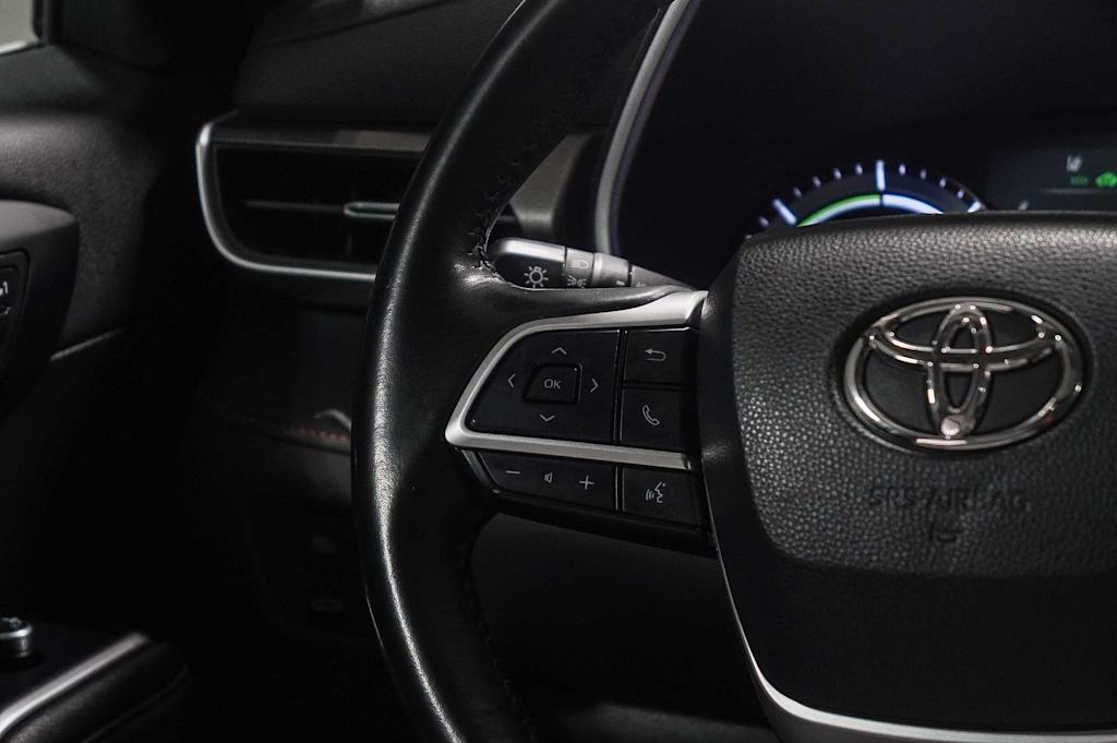 Thumbnail: 2023 Toyota Highlander - 19