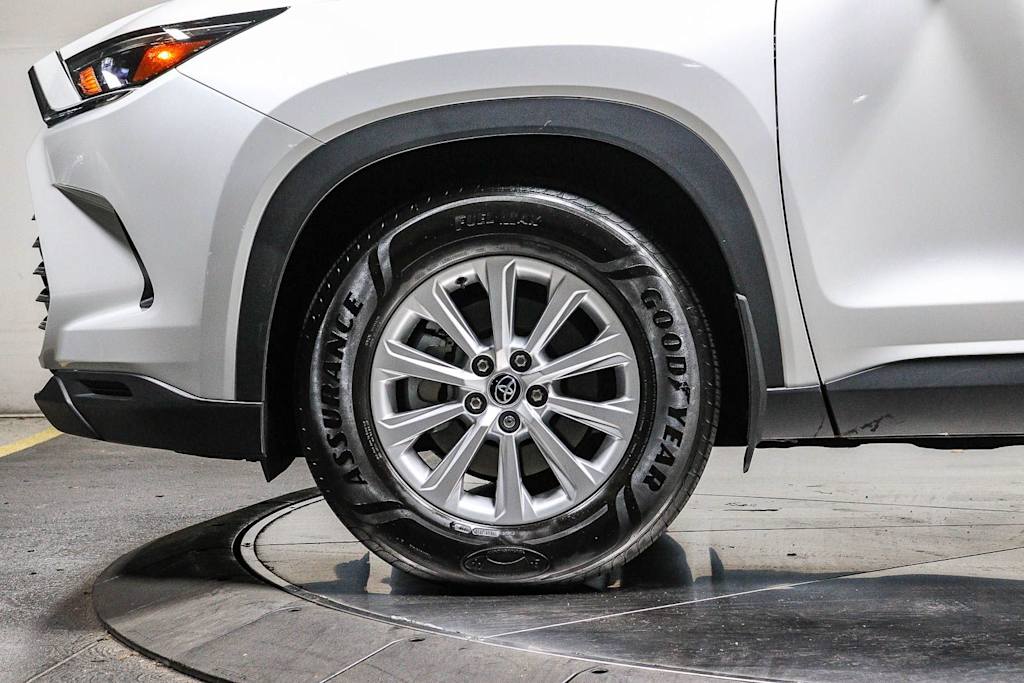 Thumbnail: 2025 Toyota Grand Highlander - 7