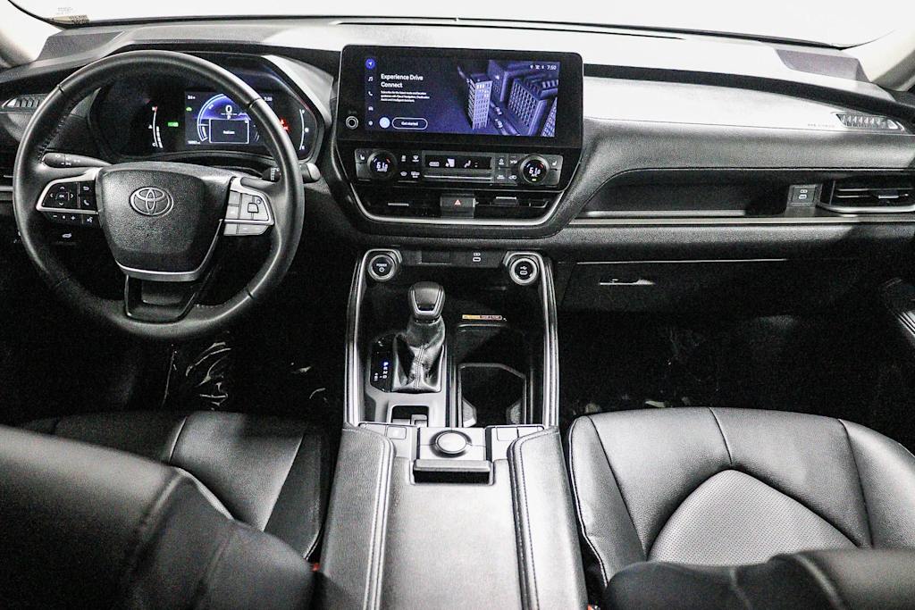 Thumbnail: 2025 Toyota Grand Highlander - 2