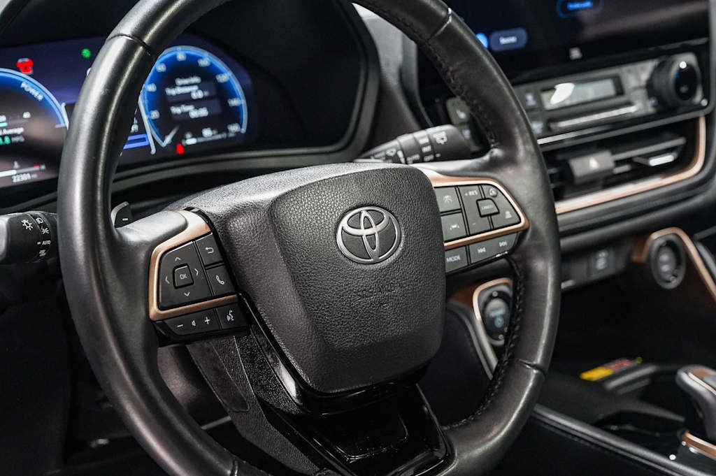 Thumbnail: 2025 Toyota Grand Highlander - 14