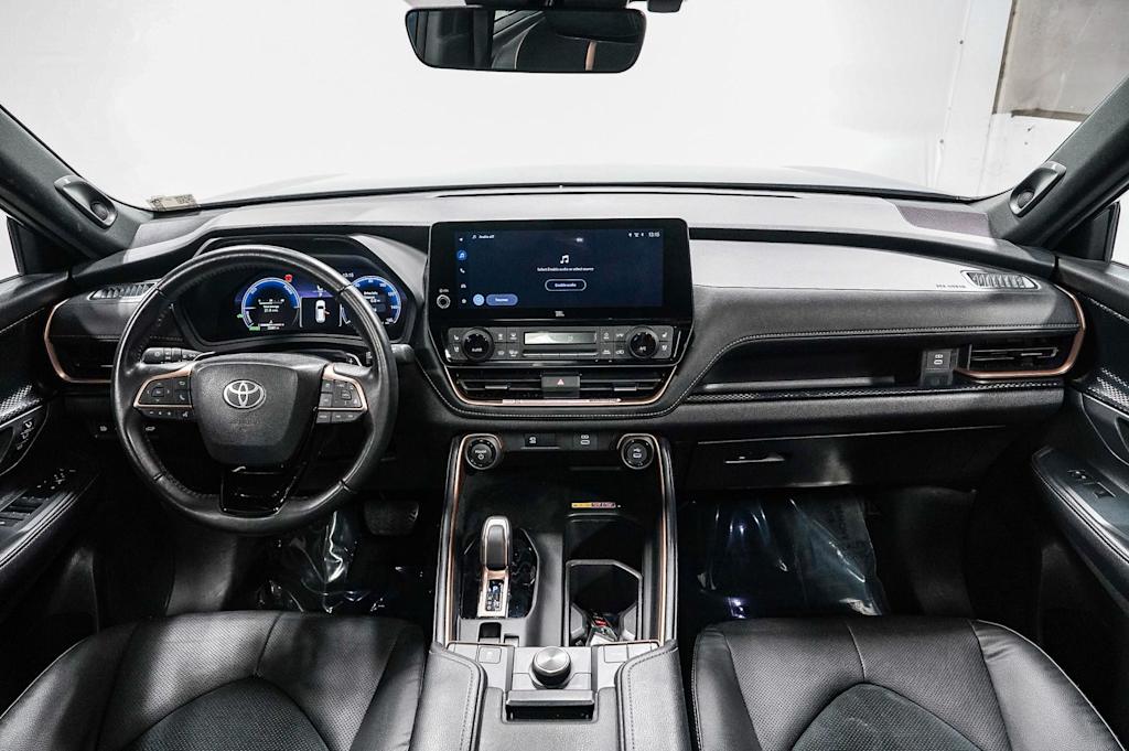 Thumbnail: 2025 Toyota Grand Highlander - 2