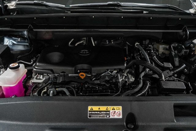 Thumbnail: 2023 Toyota Highlander - 8