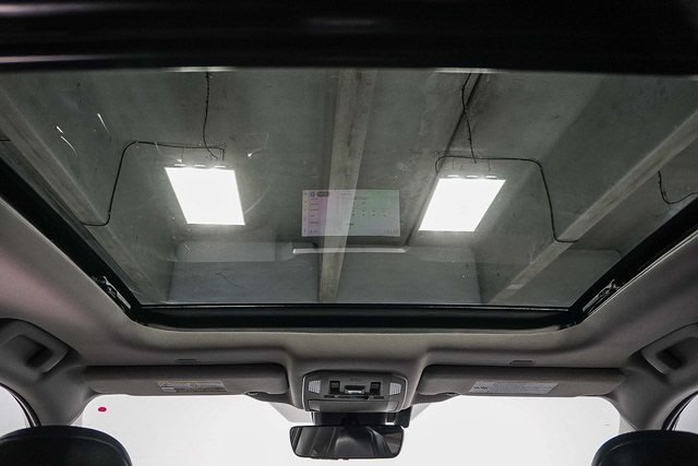 Thumbnail: 2023 Toyota Highlander - 26