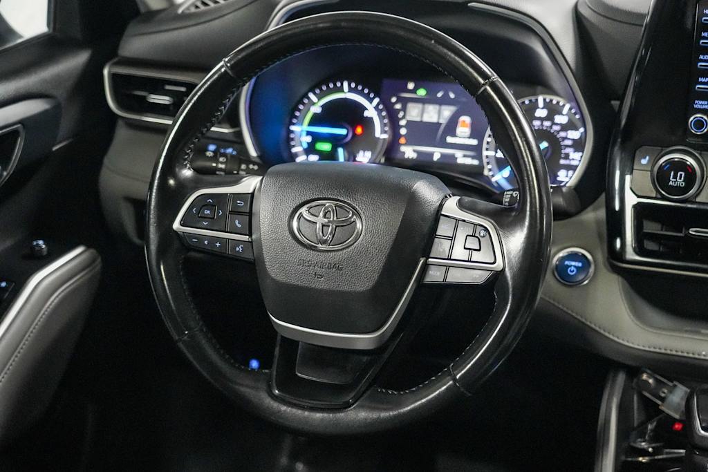 Thumbnail: 2022 Toyota Highlander - 9
