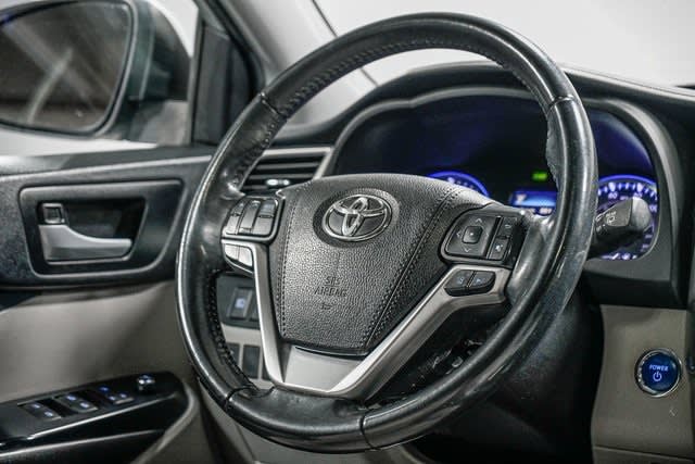 2019 Toyota Highlander XLE 8