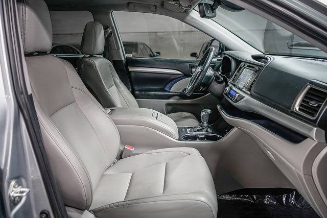 2019 Toyota Highlander XLE 9