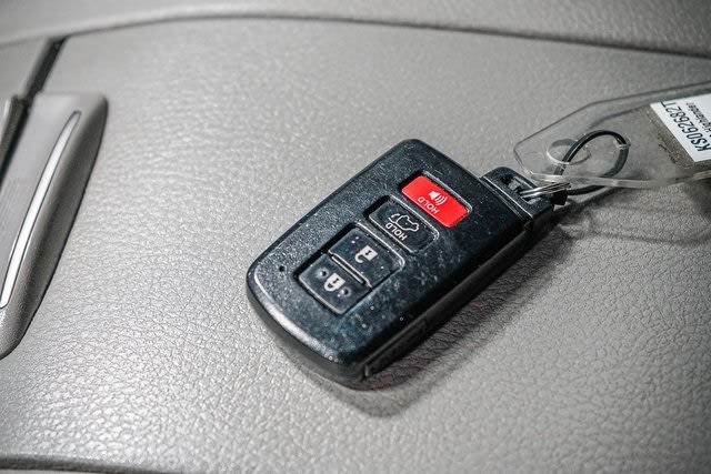 2019 Toyota Highlander XLE 16