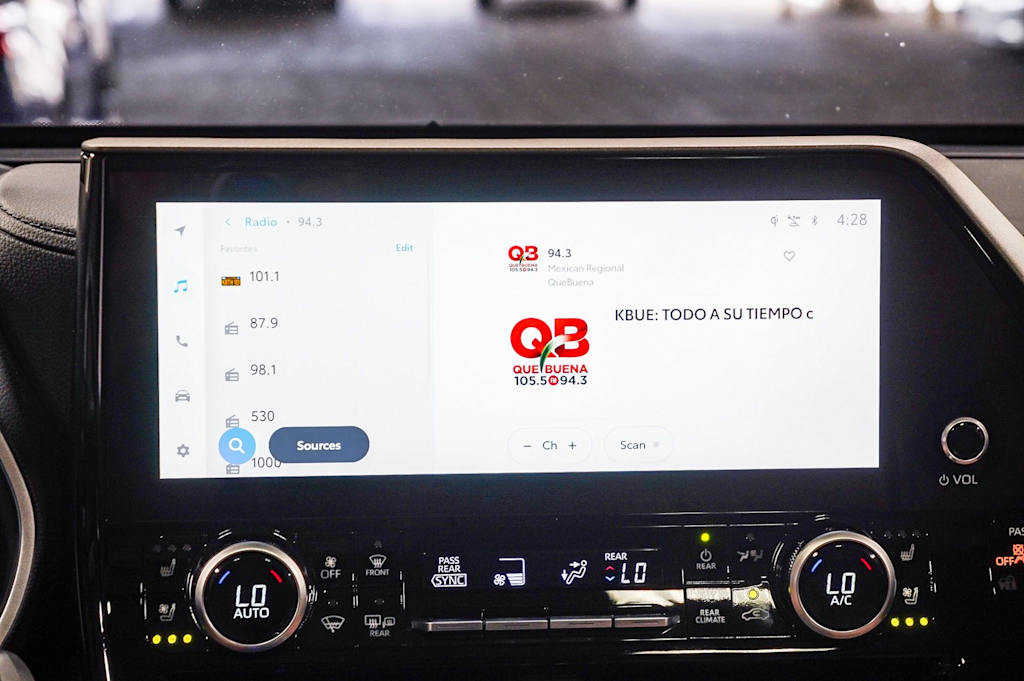 Thumbnail: 2025 Toyota Highlander - 22