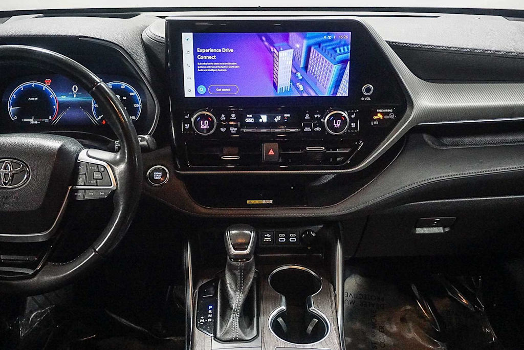 Thumbnail: 2023 Toyota Highlander - 9
