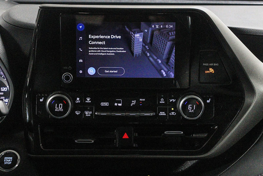 Thumbnail: 2023 Toyota Highlander - 25