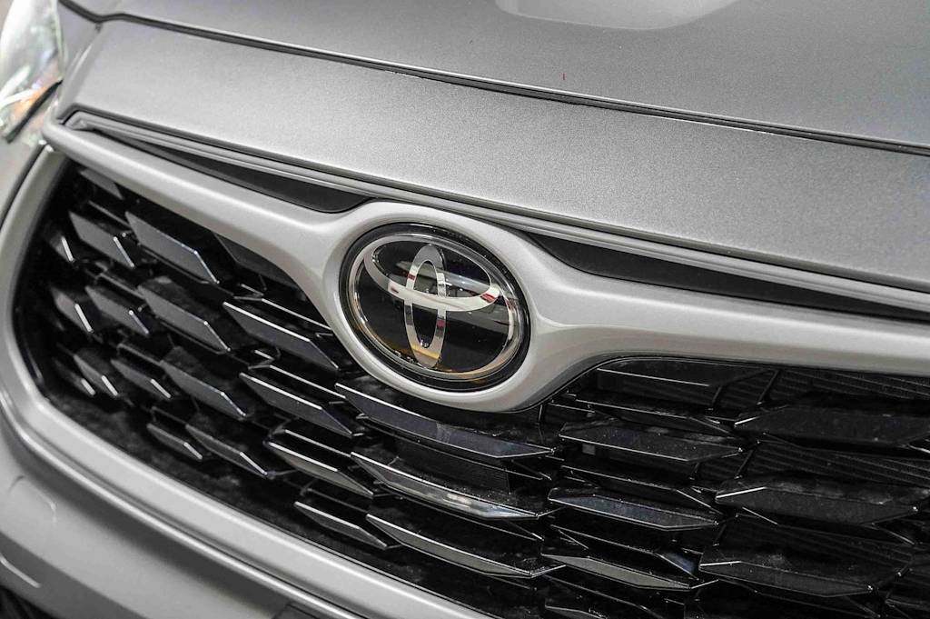 Thumbnail: 2025 Toyota Highlander - 6