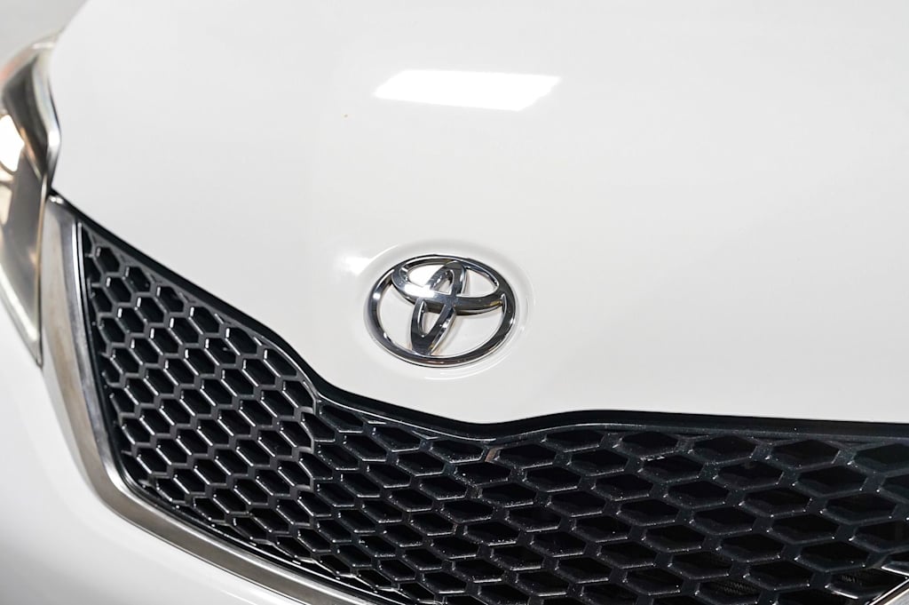 Thumbnail: 2015 Toyota Sienna - 6
