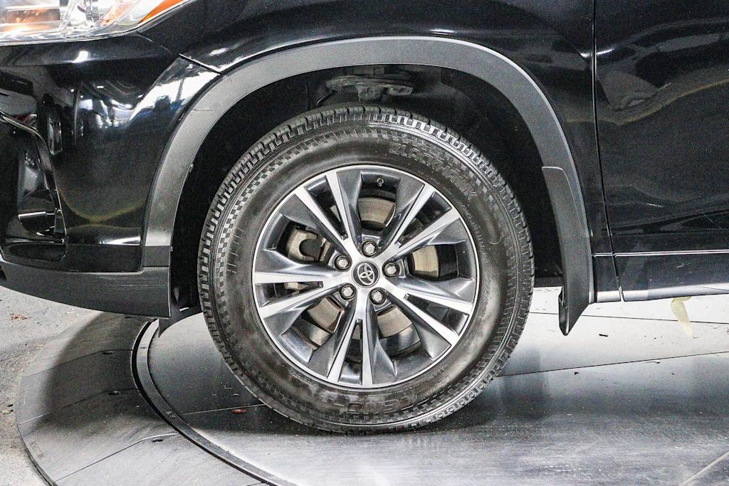 Thumbnail: 2018 Toyota Highlander - 6