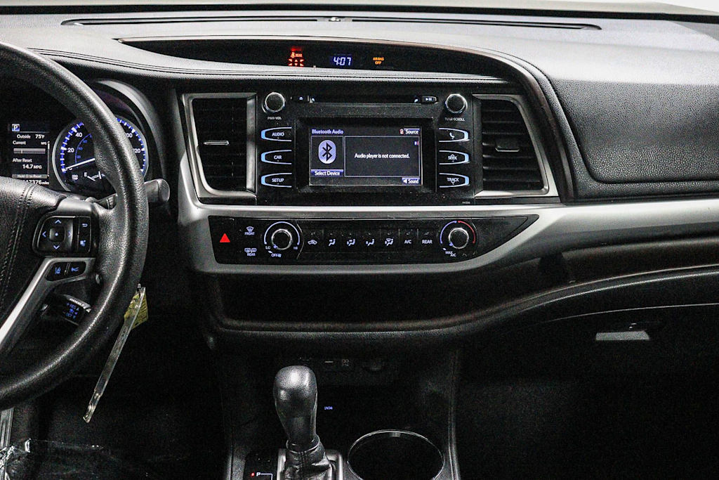 Thumbnail: 2018 Toyota Highlander - 12