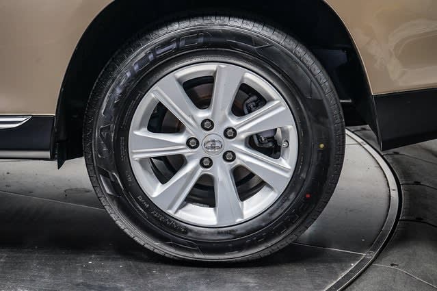 Thumbnail: 2013 Toyota Highlander - 22