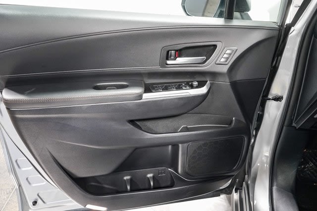 Thumbnail: 2025 Toyota Sienna - 27