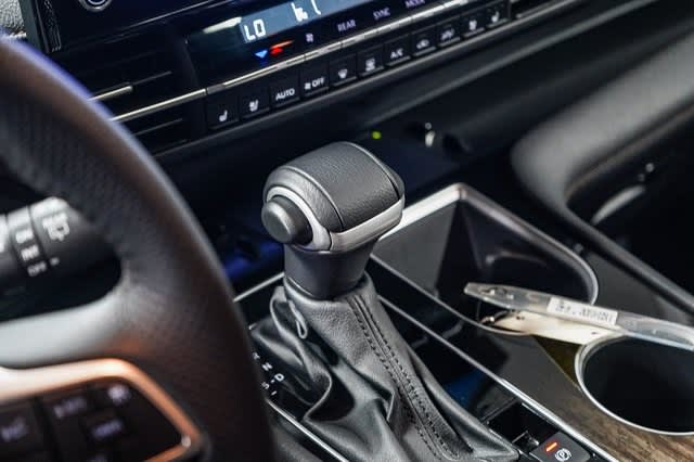 Thumbnail: 2025 Toyota Sienna - 16