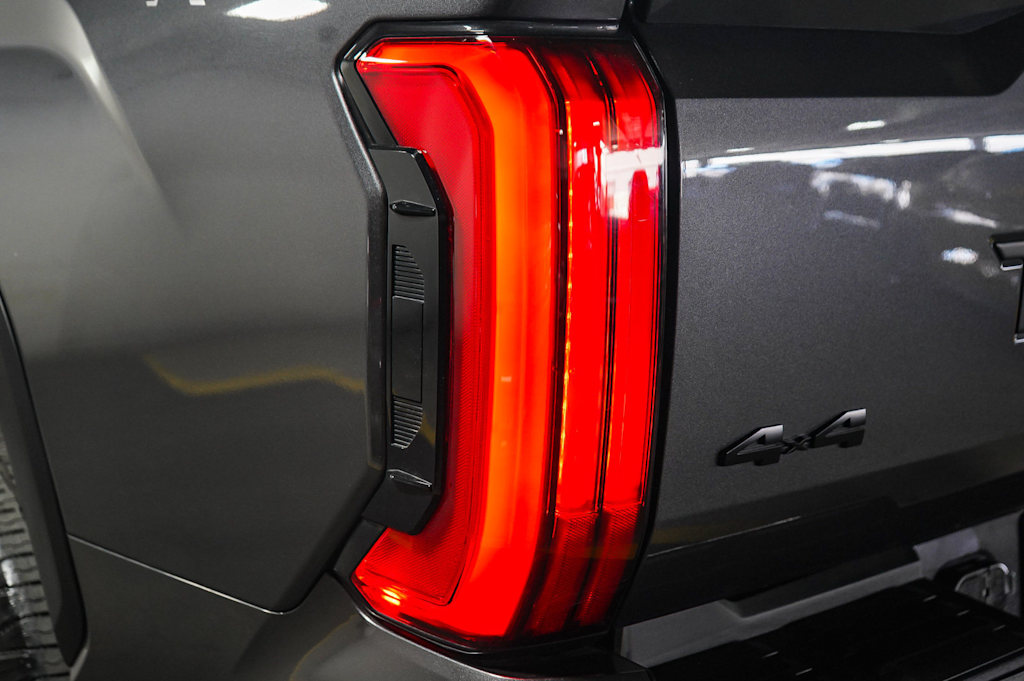 Thumbnail: 2024 Toyota Tundra - 19
