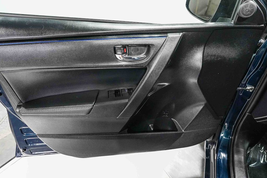 Thumbnail: 2018 Toyota Corolla - 25