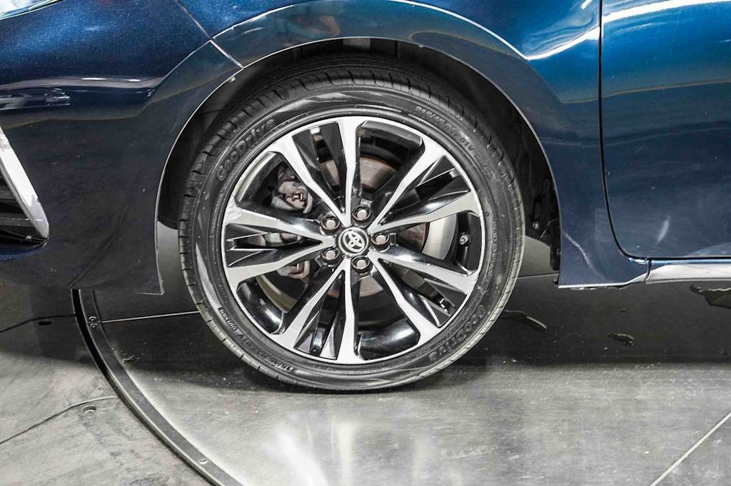 Thumbnail: 2018 Toyota Corolla - 7