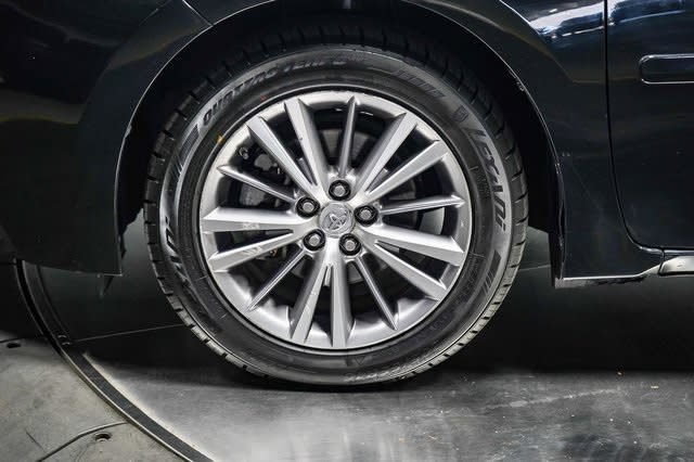 Thumbnail: 2014 Toyota Corolla - 6