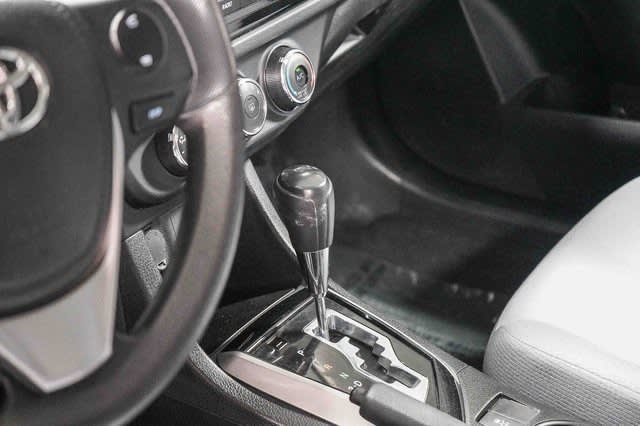 Thumbnail: 2014 Toyota Corolla - 15