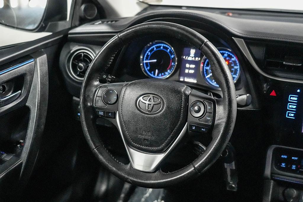 Thumbnail: 2018 Toyota Corolla - 9