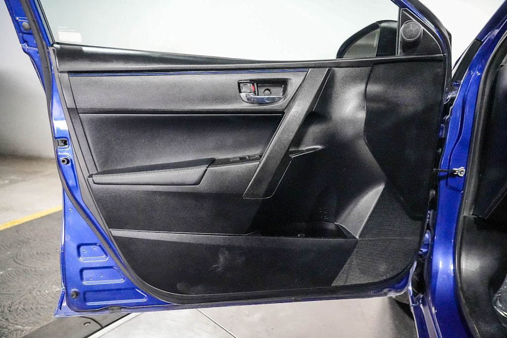 Thumbnail: 2018 Toyota Corolla - 23