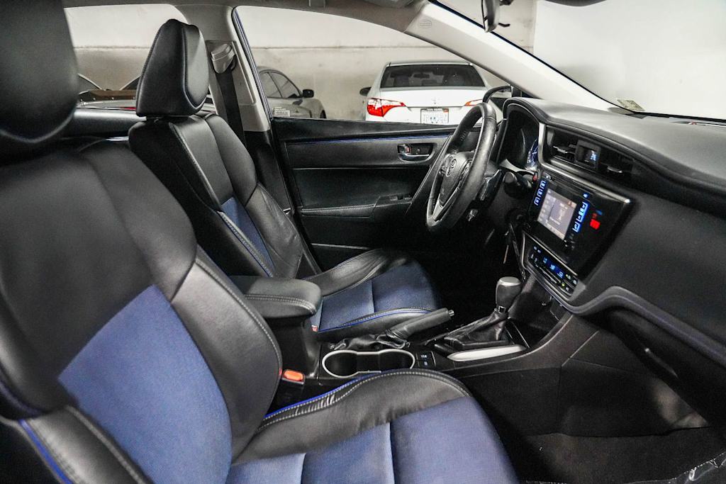 Thumbnail: 2018 Toyota Corolla - 10