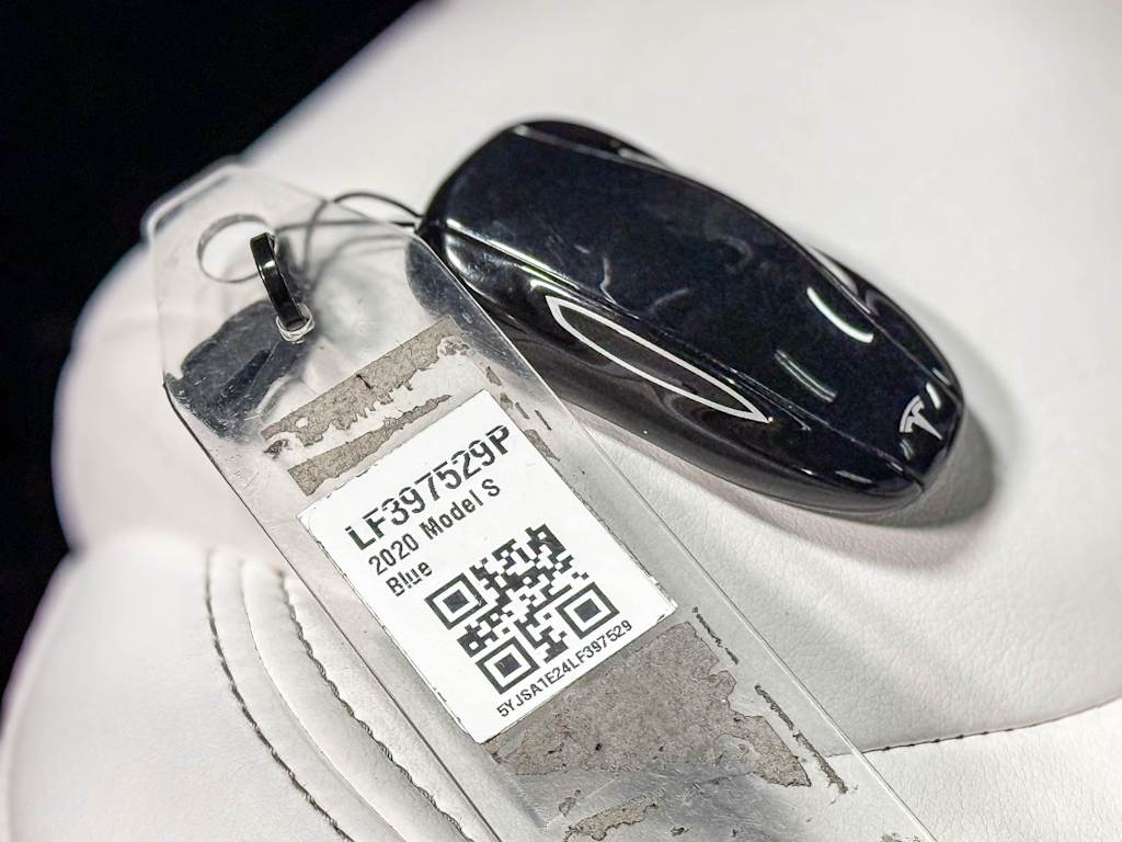 Thumbnail: 2020 Tesla Model S - 15
