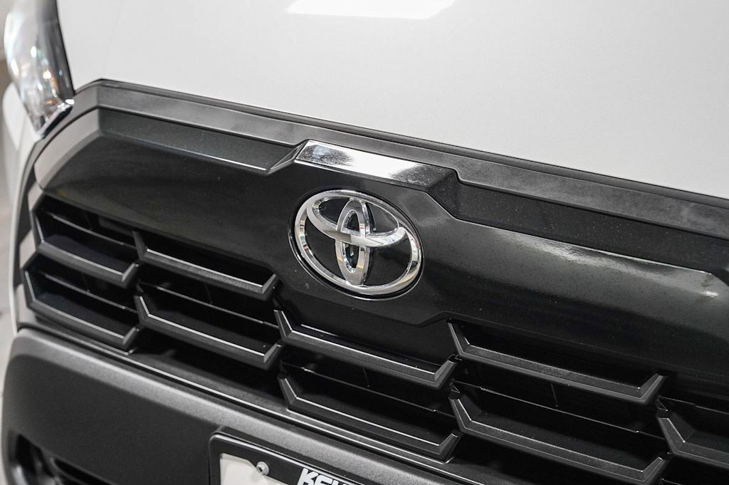 Thumbnail: 2026 Toyota Corolla Cross - 6