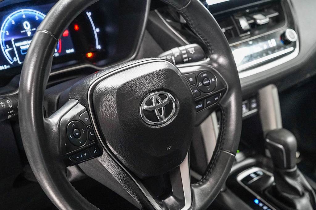 Thumbnail: 2025 Toyota Corolla Cross - 14