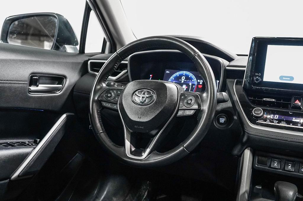 Thumbnail: 2025 Toyota Corolla Cross - 13