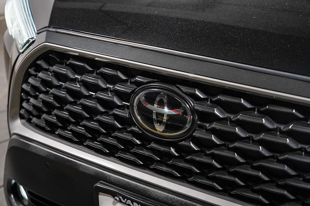 Thumbnail: 2022 Toyota Corolla Cross - 6