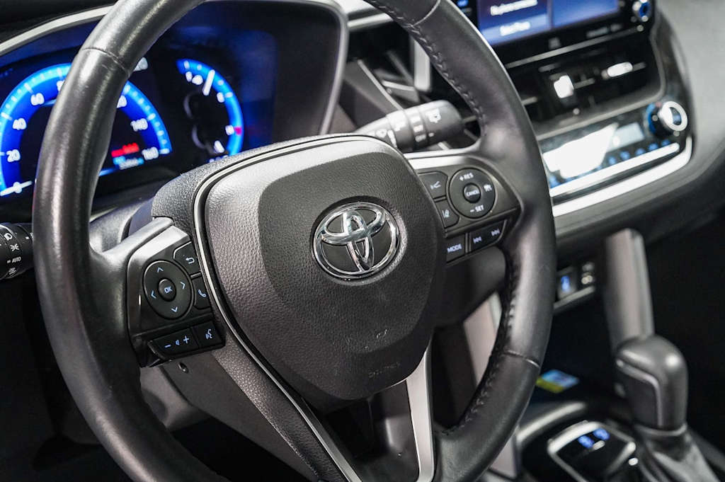 Thumbnail: 2022 Toyota Corolla Cross - 14