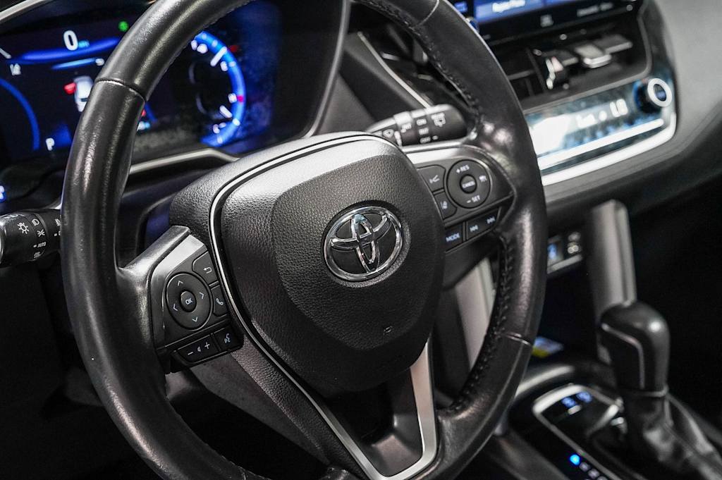 Thumbnail: 2022 Toyota Corolla Cross - 13