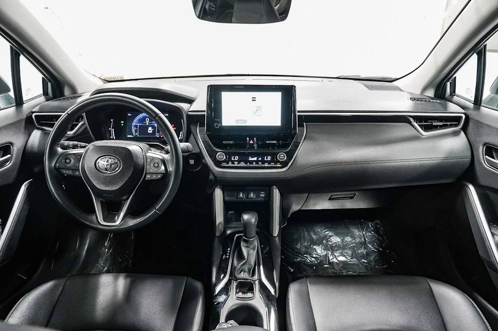 Thumbnail: 2025 Toyota Corolla Cross - 2