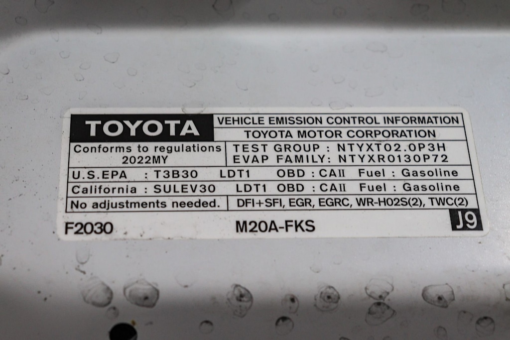 Thumbnail: 2022 Toyota Corolla Cross - 18