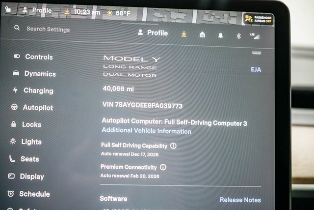 Thumbnail: 2023 Tesla Model Y - 18