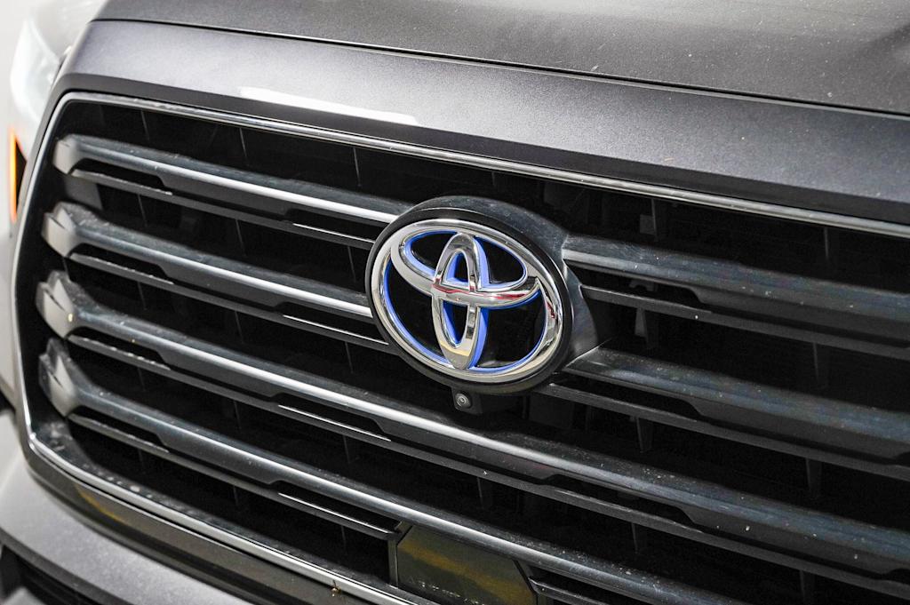 Thumbnail: 2024 Toyota Sequoia - 6
